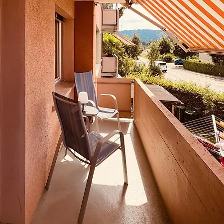 3-Room Apartment Up To 5 Guests Family Business Free Wifi Netflix Sky Dazn Disney Plus 1000 International Tv Channels