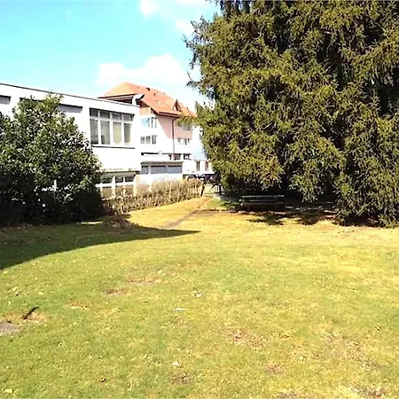 3-Room Apartment Up To 5 Guests Family Business Free Wifi Netflix Sky Dazn Disney Plus 1000 International Tv Channels *