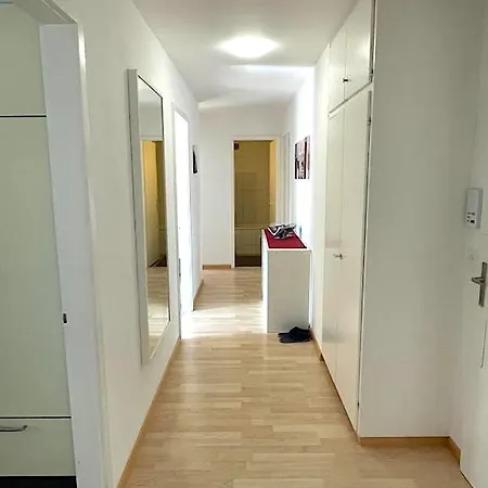 3-room Up To 5 Guests Family Business Free Wifi Netflix Sky Dazn 1000 International Tv Channels Appartamento