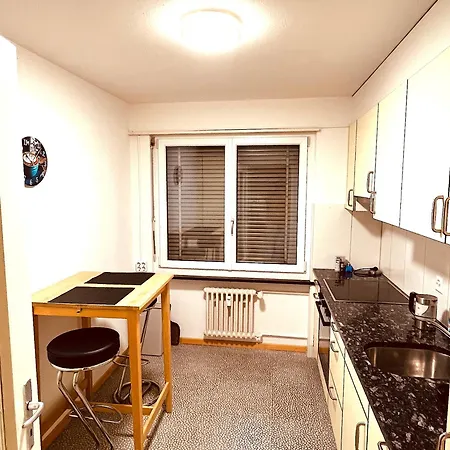 Lejlighed 3-Room Apartment Up To 5 Guests Family Business Free Wifi Netflix Sky Dazn Disney Plus 1000 International Tv Channels