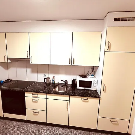 Appartamento 3-room Up To 5 Guests Family Business Free Wifi Netflix Sky Dazn 1000 International Tv Channels