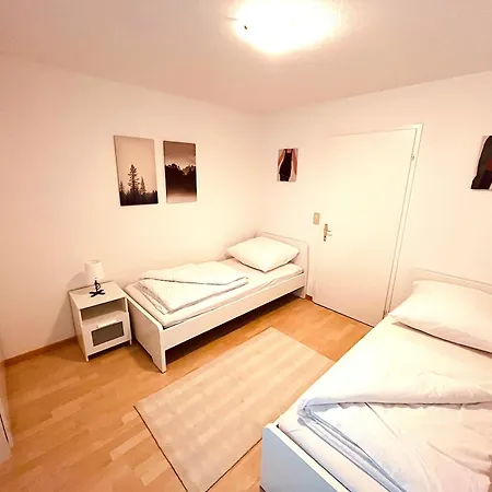 3-room Up To 5 Guests Family Business Free Wifi Netflix Sky Dazn 1000 International Tv Channels Wynau