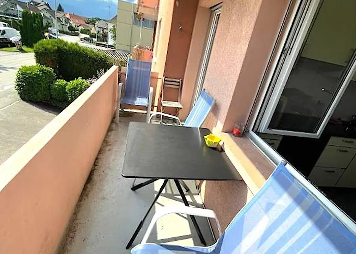 3-room Up To 5 Guests Family Business Free Wifi Netflix Sky Dazn 1000 International Tv Channels * Wynau