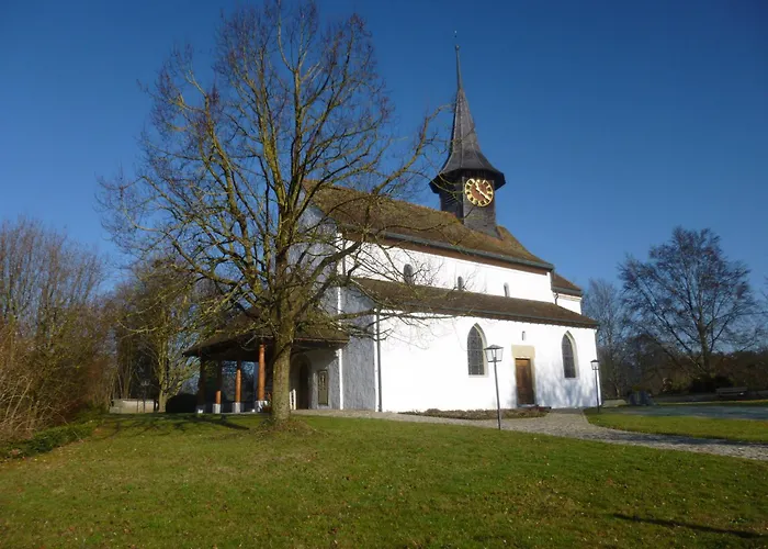 3-room Up To 5 Guests Family Business Free Wifi Netflix Sky Dazn 1000 International Tv Channels דירה *