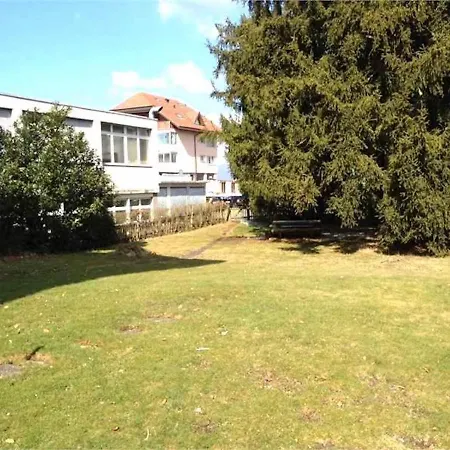 3-Room Apartment Up To 5 Guests Family Business Free Wifi Netflix Sky Dazn Disney Plus 1000 International Tv Channels *