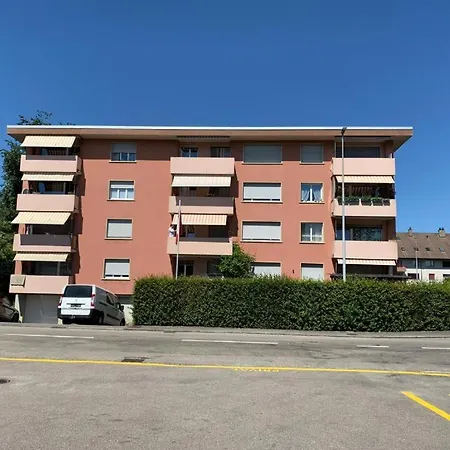 Apartament 3-Room Apartment Up To 5 Guests Family Business Free Wifi Netflix Sky Dazn Disney Plus 1000 International Tv Channels