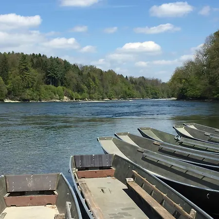 3-Room Apartment Up To 5 Guests Family Business Free Wifi Netflix Sky Dazn Disney Plus 1000 International Tv Channels * Wynau