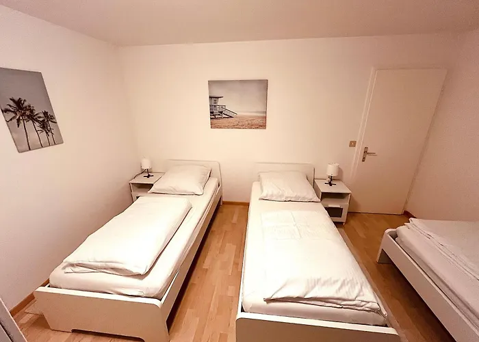 شقة 3-room Up To 5 Guests Family Business Free Wifi Netflix Sky Dazn 1000 International Tv Channels *